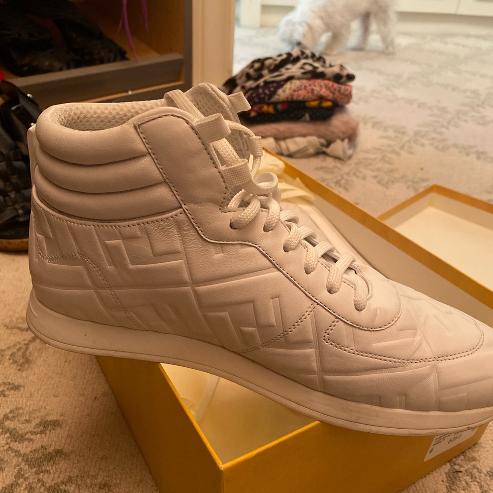 Fendi- woman high top sneakers 39.5
